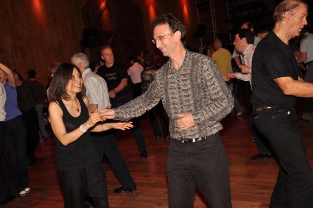 min 2010 05 30 station danse 082